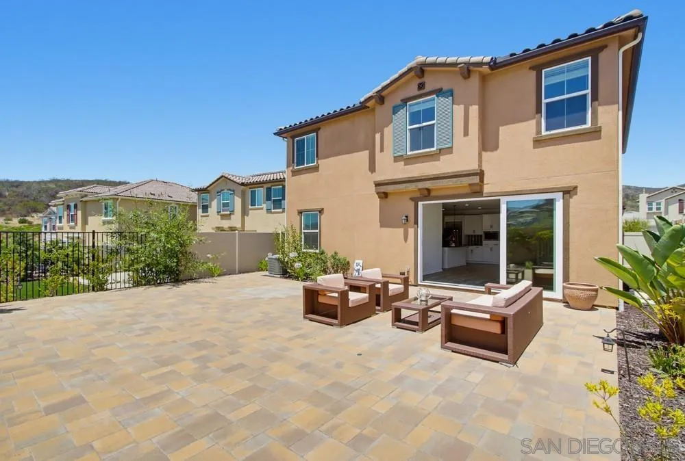 1013 Crestline Road San Marcos, CA 92069 - Photo 51 of 58