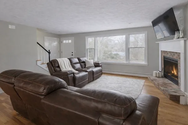 $809,900 | 119 Brigantine Drive, Falmouth, MA 02536