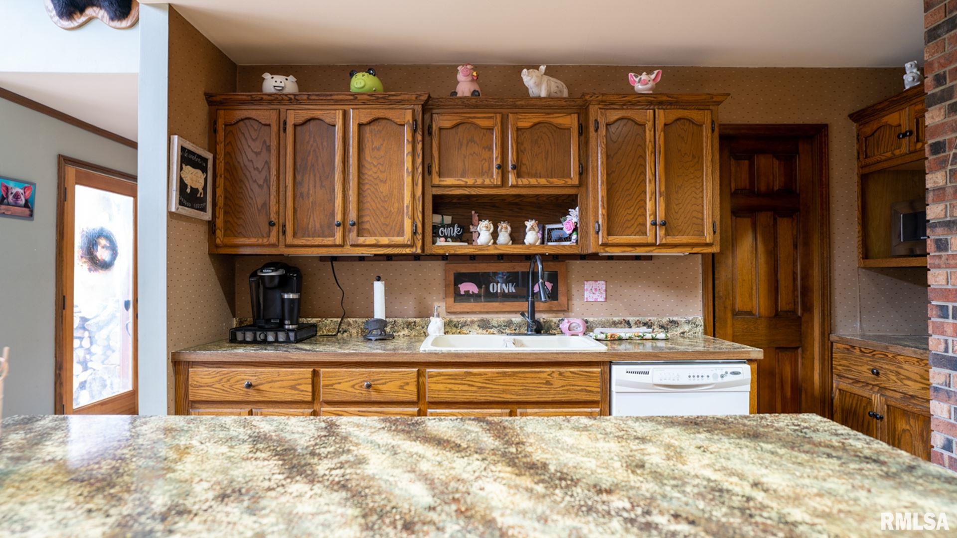 31298 Lynn Road Oakford, IL 62673 - Photo 11 of 50