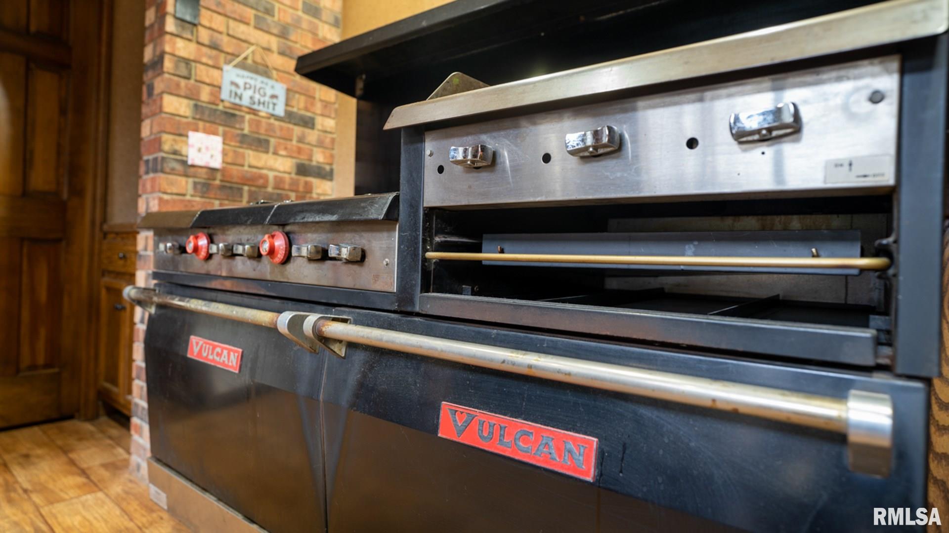 31298 Lynn Road Oakford, IL 62673 - Photo 12 of 50