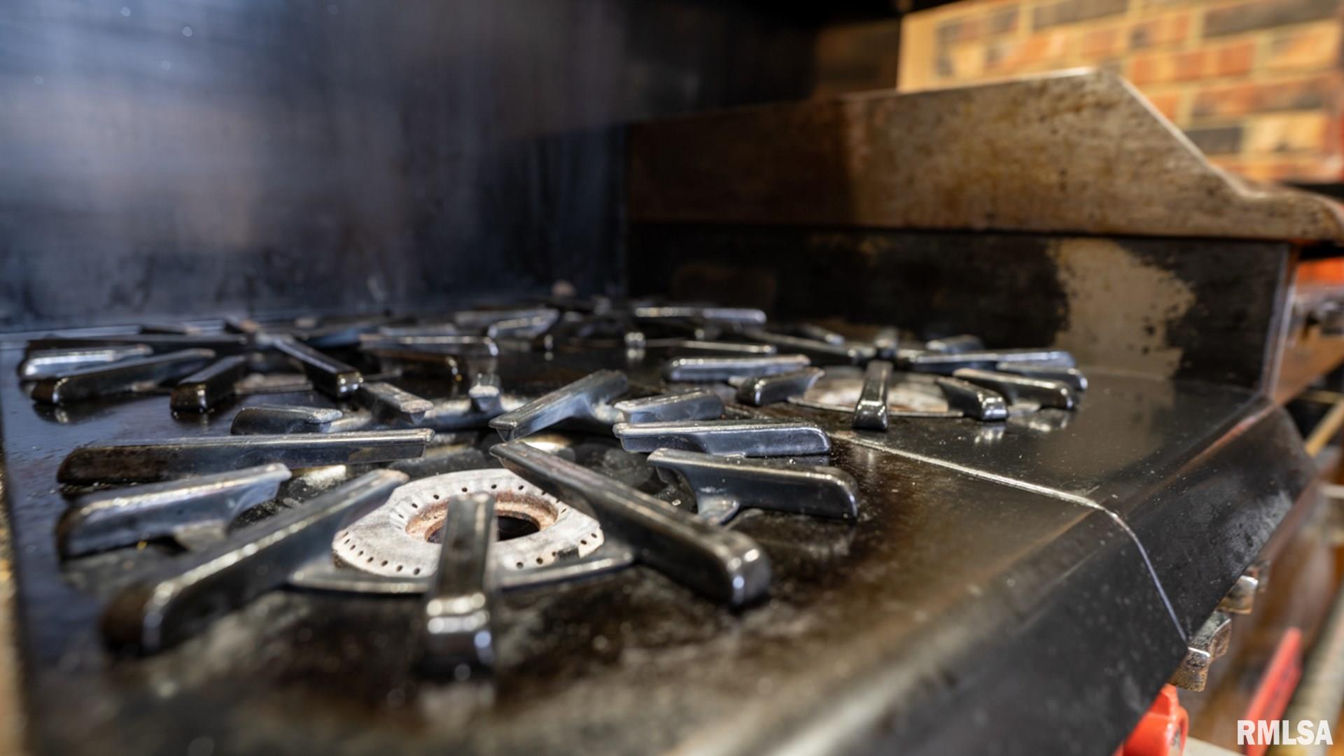 31298 Lynn Road Oakford, IL 62673 - Photo 13 of 50