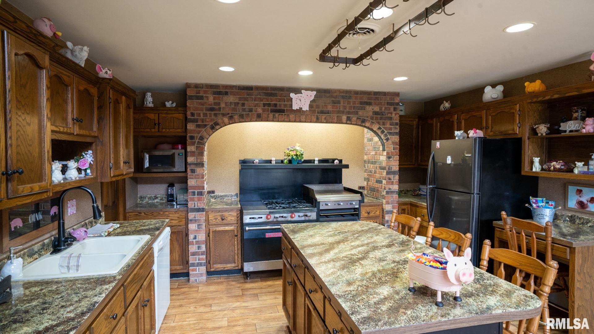 31298 Lynn Road Oakford, IL 62673 - Photo 9 of 50