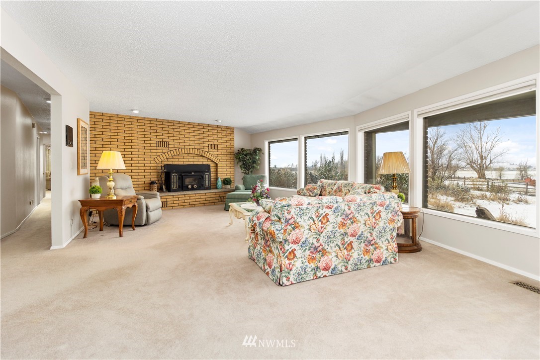1810 Waneta Road Grandview, WA 98930 - Photo 22 of 40