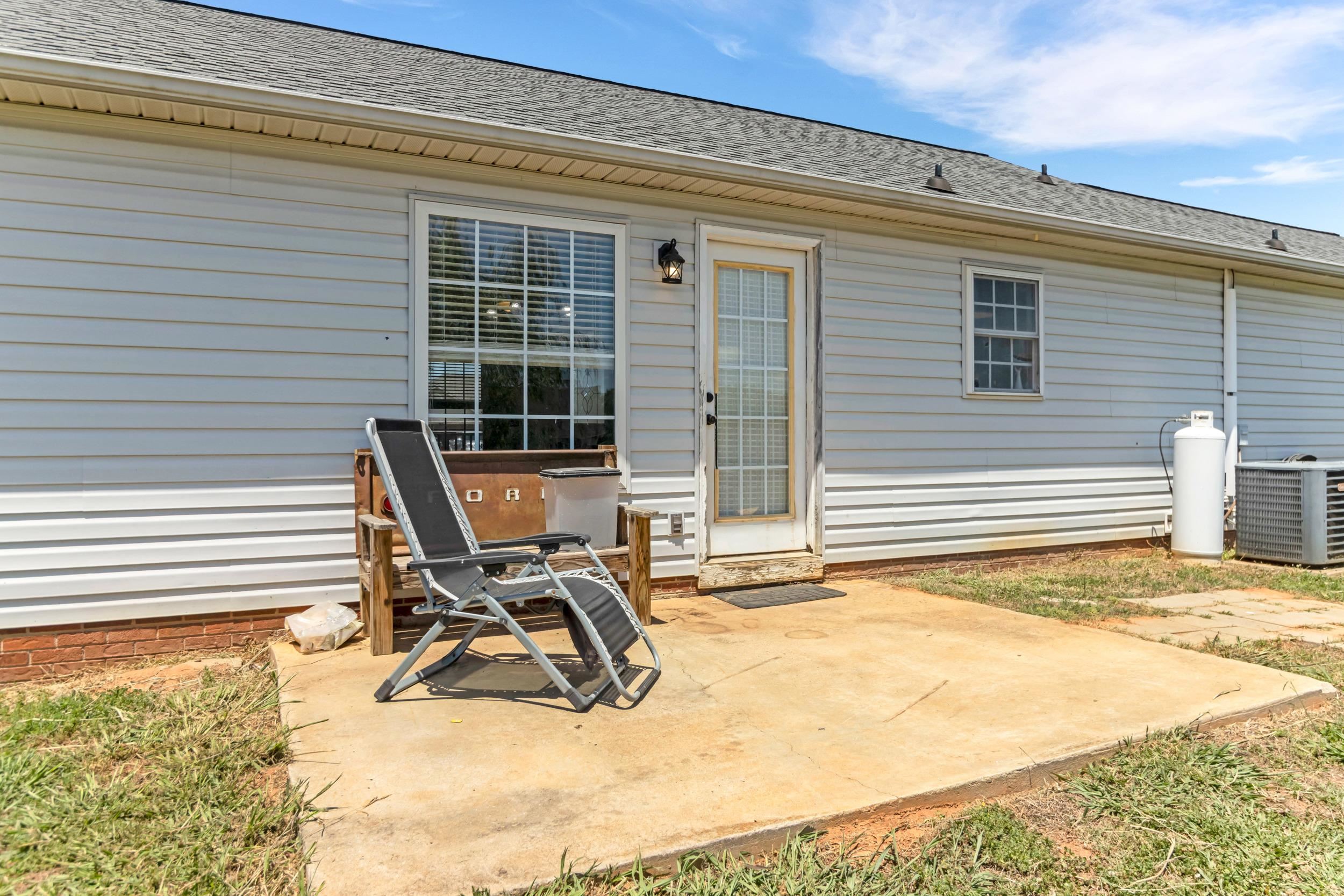 1105 Robbs School Road Gaffney, SC 29341 - Photo 25 of 36