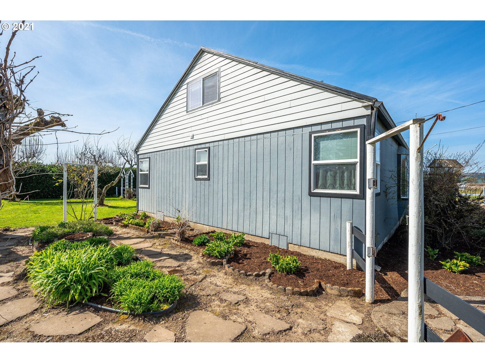 6920 Southeast Wallace Road Dayton, OR 97114 - Photo 21 of 30 Gallery Image 21