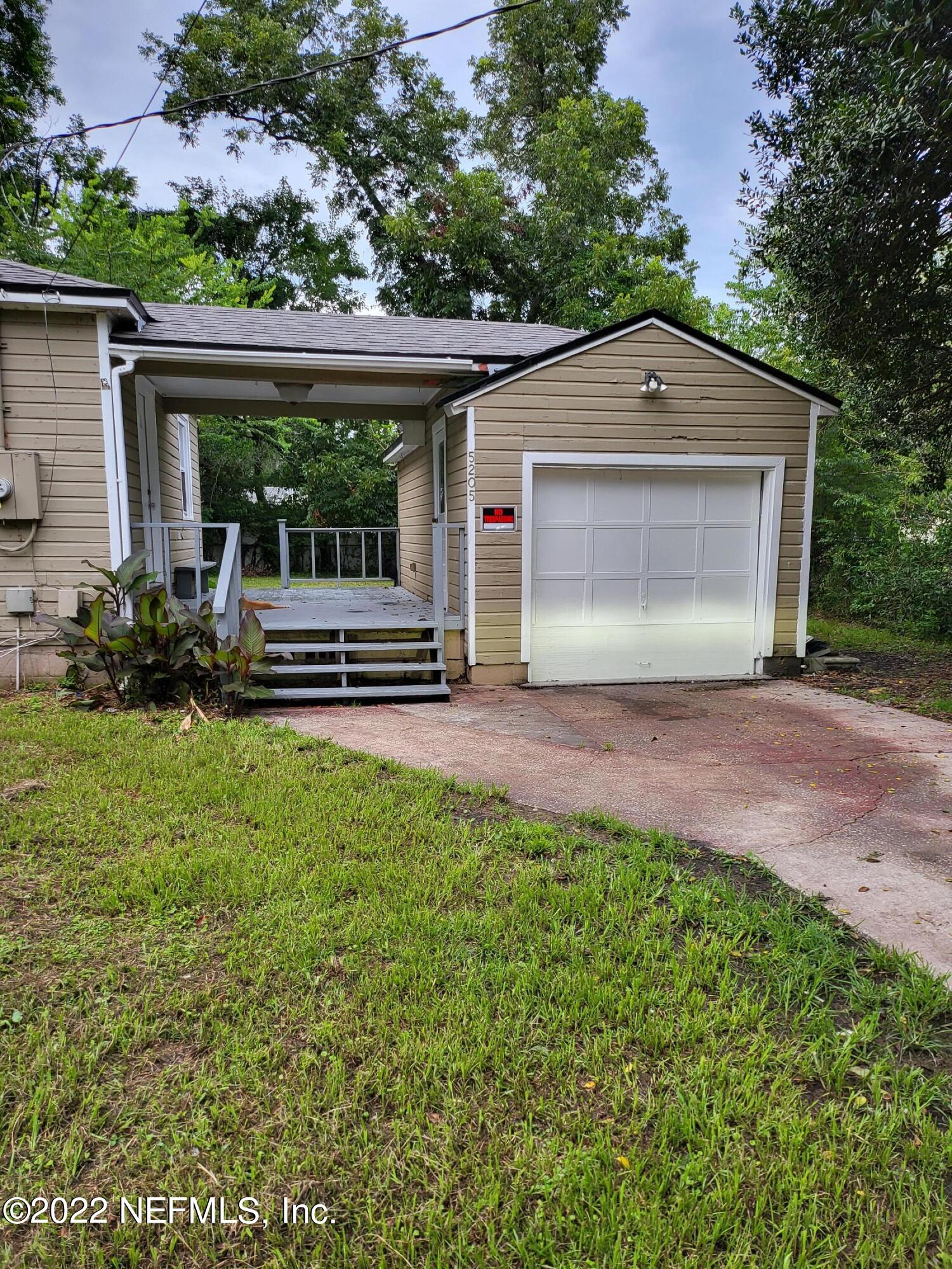 5205 Bragg Road Jacksonville, FL 32254 - Photo 17 of 19 20220825_193421