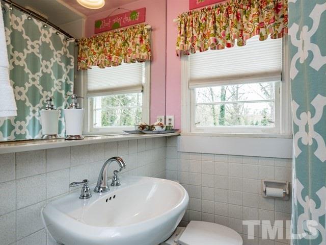 2607 Wells Avenue Raleigh, NC 27608 - Photo 16 of 25
