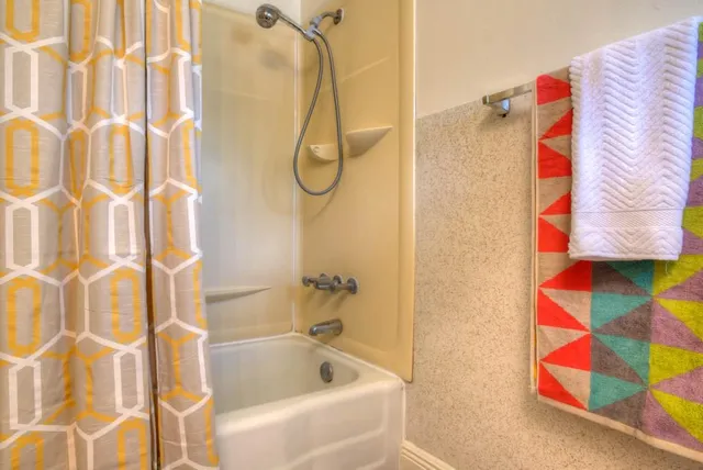 $1,500 | 3011 Whitis Avenue, Unit 106, Austin, TX 78705