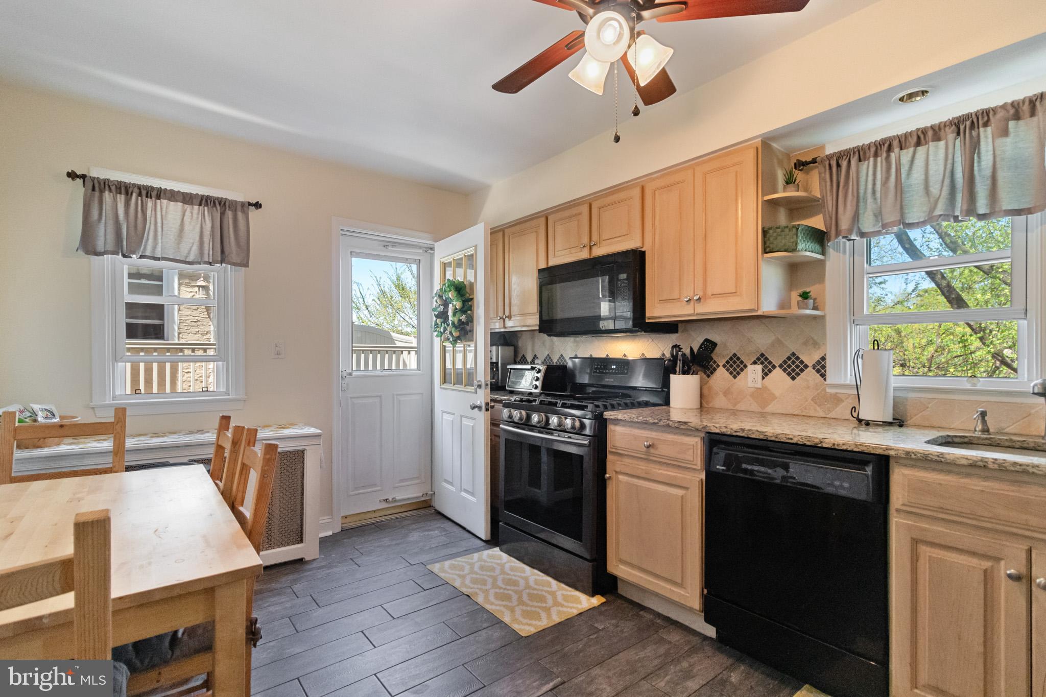 21 Waverly Road Havertown, PA 19083 - Photo 8 of 26 Kitchen