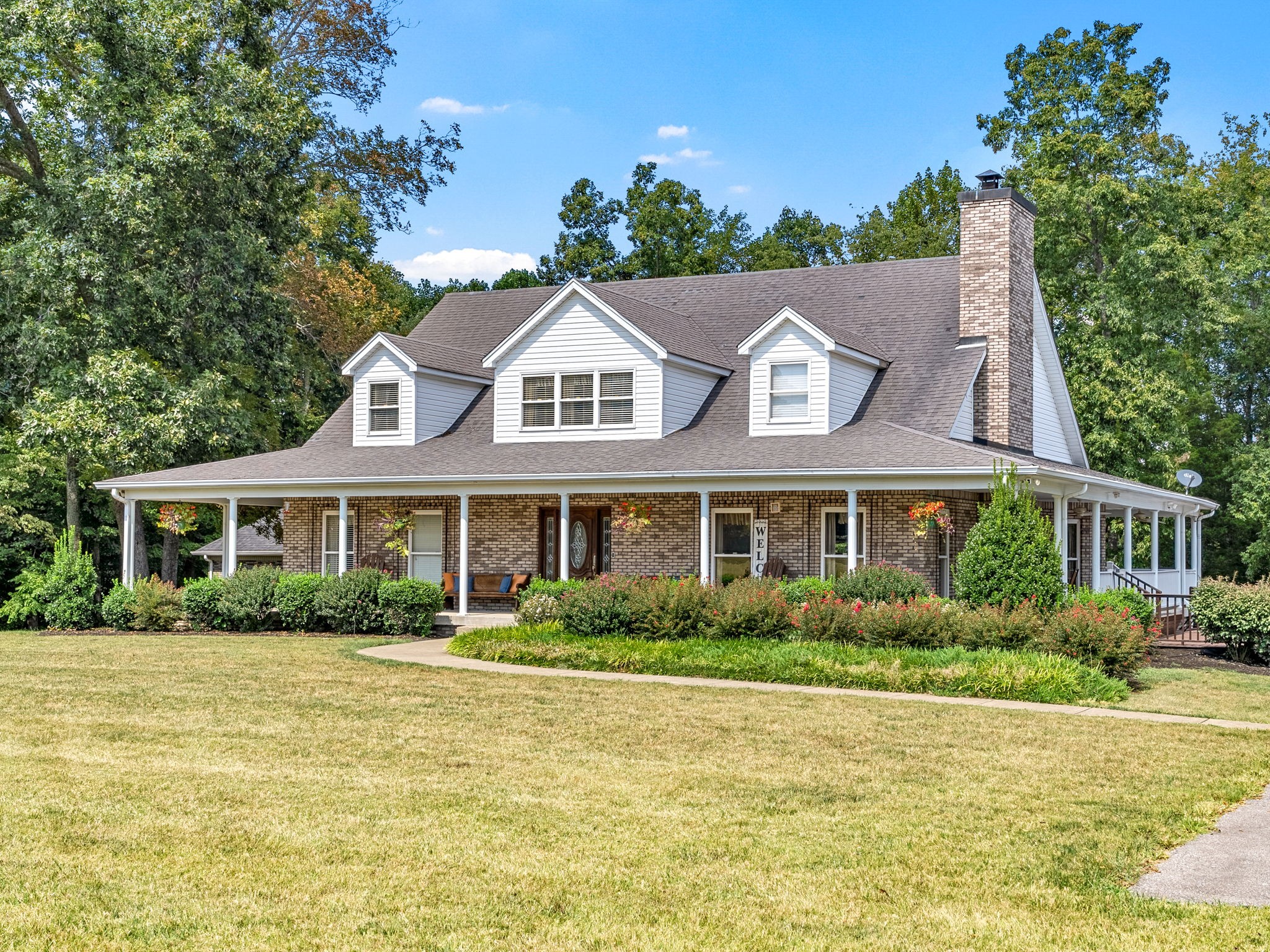 2834 Mosley Ferry Road Ashland City, TN 37015 - Photo 11 of 89 a front view of house with yard and green space
