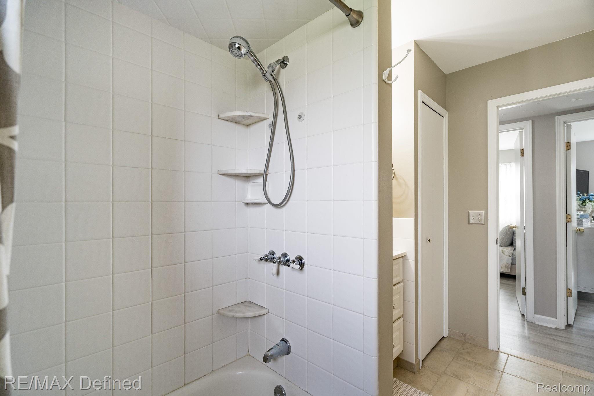 3014 Eastern Avenue Rochester, MI 48307 - Photo 25 of 36 25-web-or-mls-3014-Eastern-Ave-25.jpg