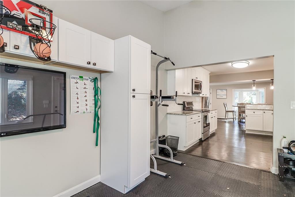 60 Hardeman Road, Unit A Sandy Springs, GA 30342 - Photo 15 of 39