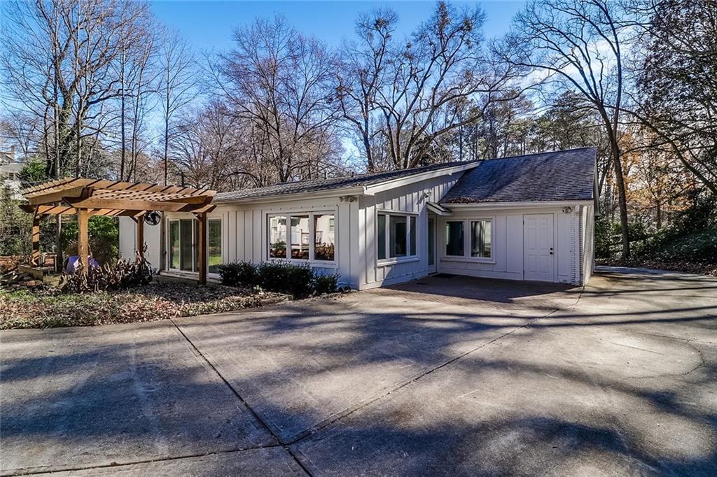 60 Hardeman Road, Unit A Sandy Springs, GA 30342 - Photo 36 of 39