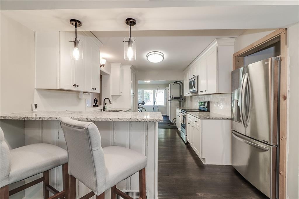 60 Hardeman Road, Unit A Sandy Springs, GA 30342 - Photo 6 of 39