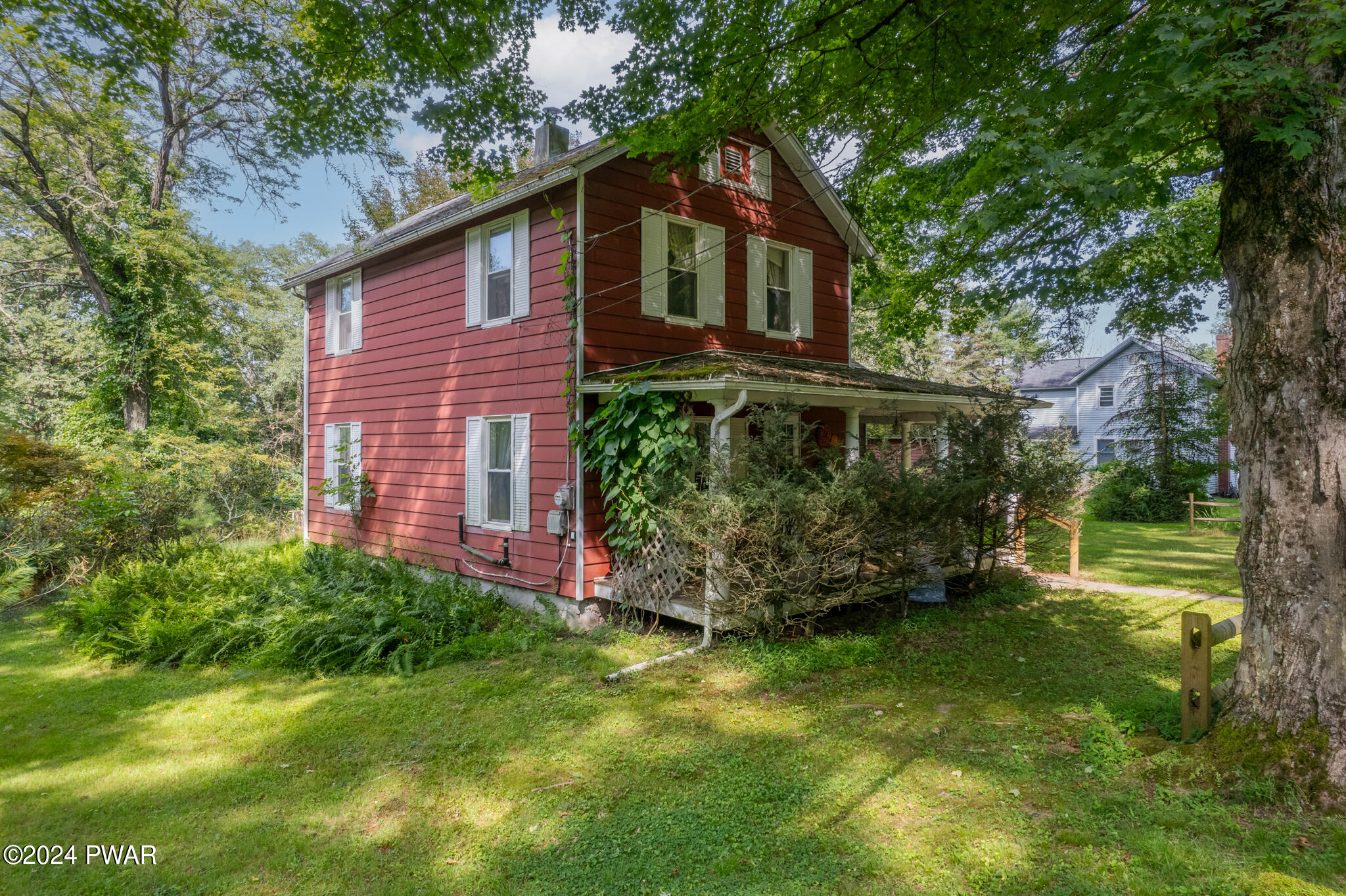 326 Rowe Street Hawley, PA 18428 - Photo 5 of 30 DJI_0776-Edit
