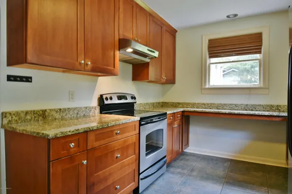 $2,300 | 2929 Arapahoe Avenue, Jacksonville, FL 32210