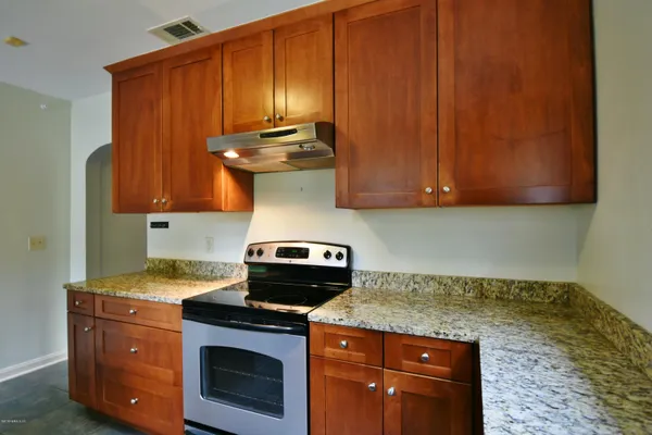 $2,300 | 2929 Arapahoe Avenue, Jacksonville, FL 32210