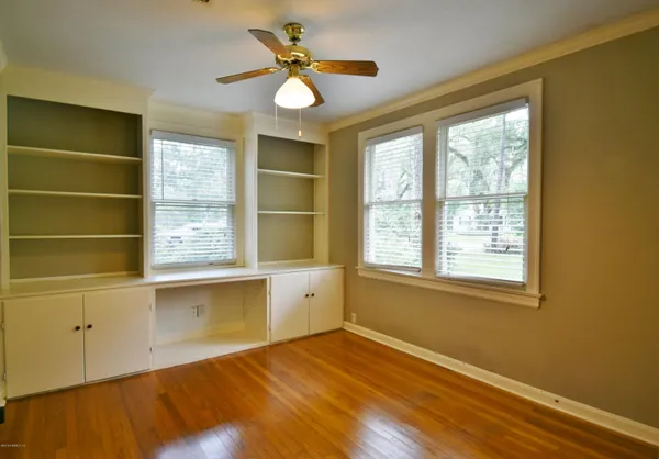 $2,300 | 2929 Arapahoe Avenue, Jacksonville, FL 32210