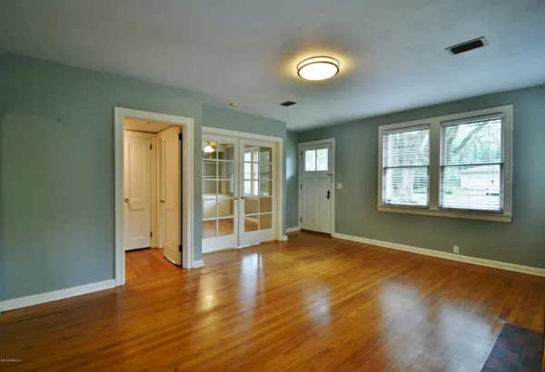 $2,300 | 2929 Arapahoe Avenue, Jacksonville, FL 32210