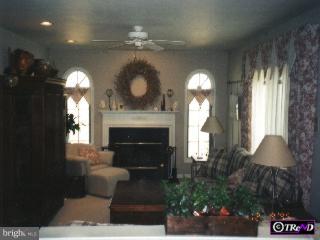 1076 Spencer Road Downingtown, PA 19335 - Photo 3 of 6 Gallery Image 3
