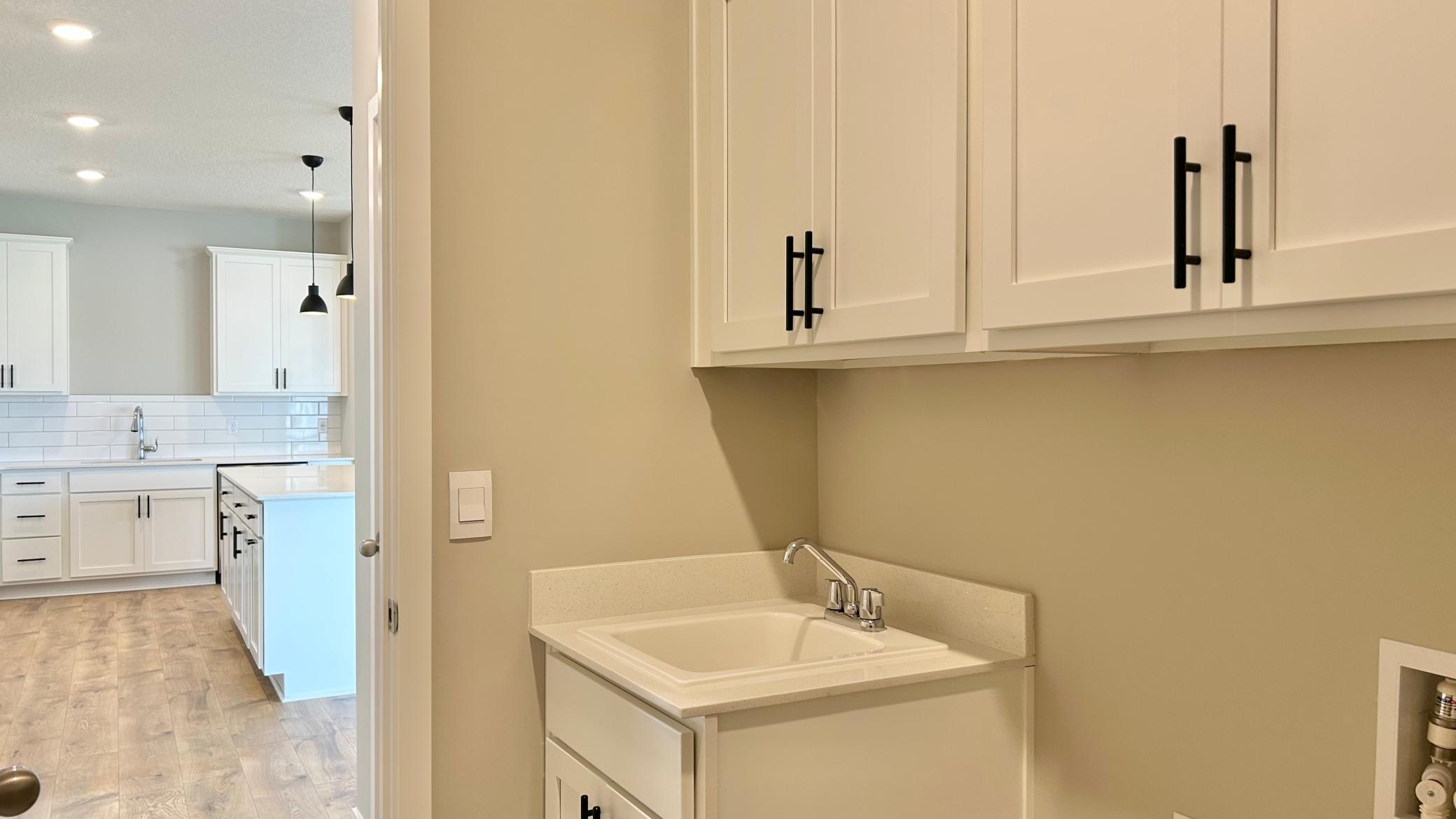 2483 Marsh View Shakopee, MN 55379 - Photo 13 of 17