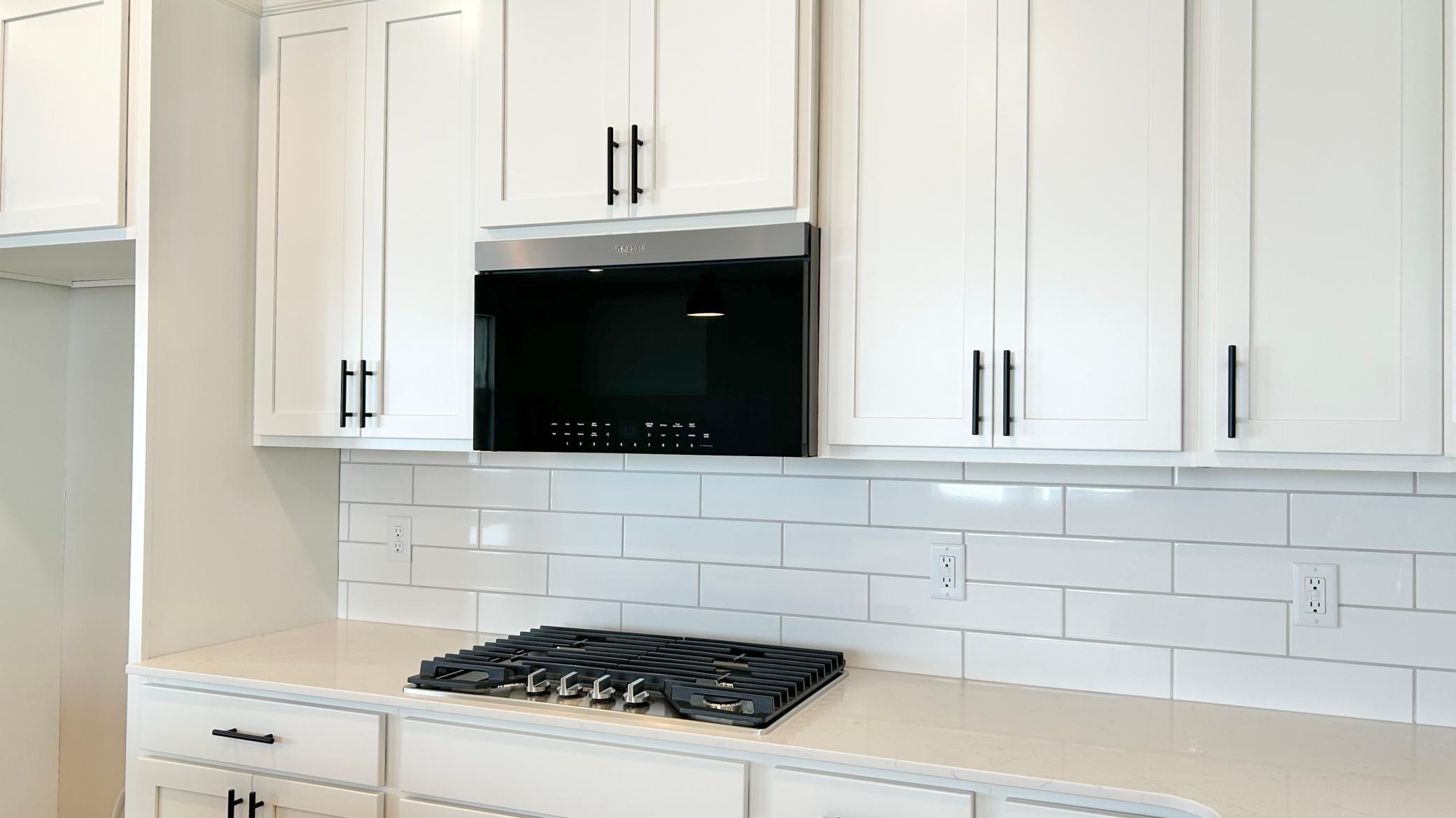 2483 Marsh View Shakopee, MN 55379 - Photo 5 of 17