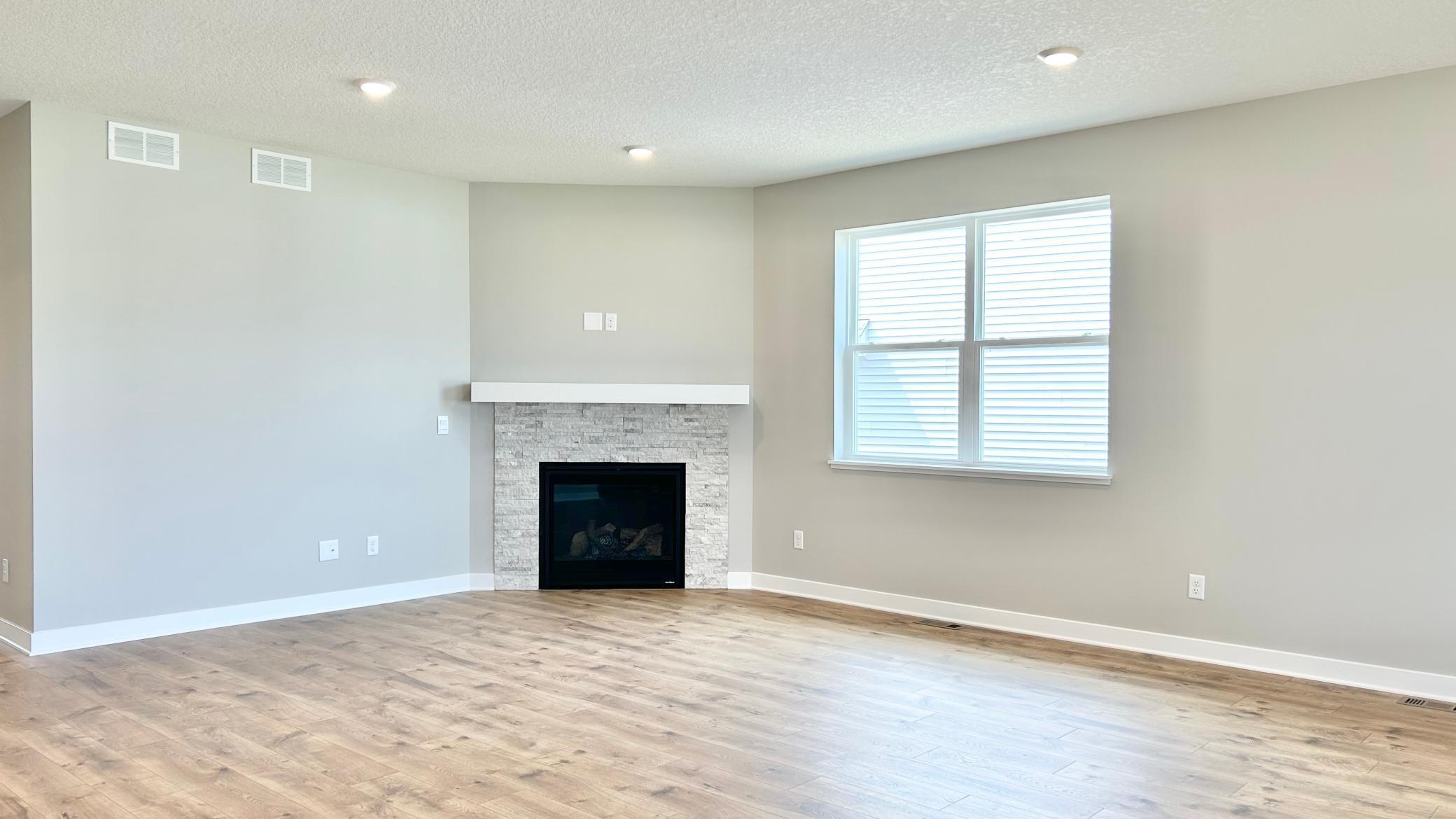 2483 Marsh View Shakopee, MN 55379 - Photo 7 of 17