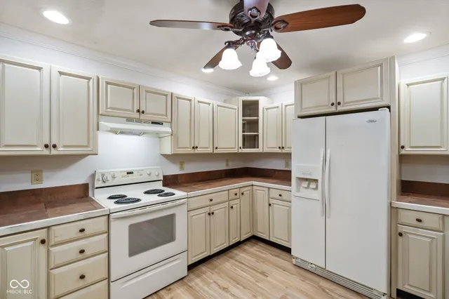 $260,000 | 11830 Civic Circle, Mooresville, IN 46158