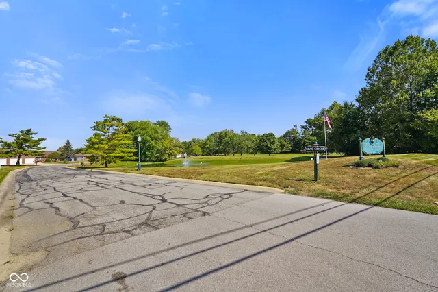 $260,000 | 11830 Civic Circle, Mooresville, IN 46158