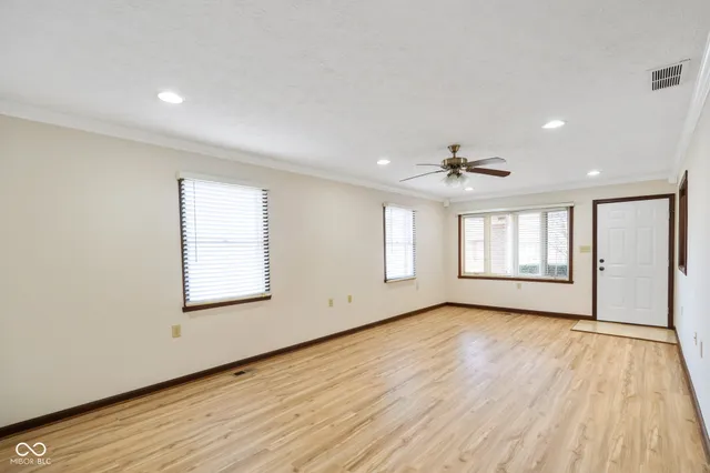 $260,000 | 11830 Civic Circle, Mooresville, IN 46158