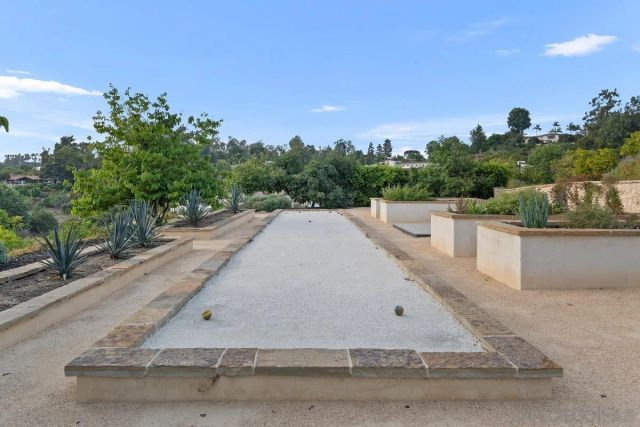 a view of a terrace with sitting area