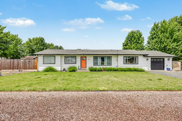 $379,900 | 120 Neila Court, Grants Pass, OR 97527