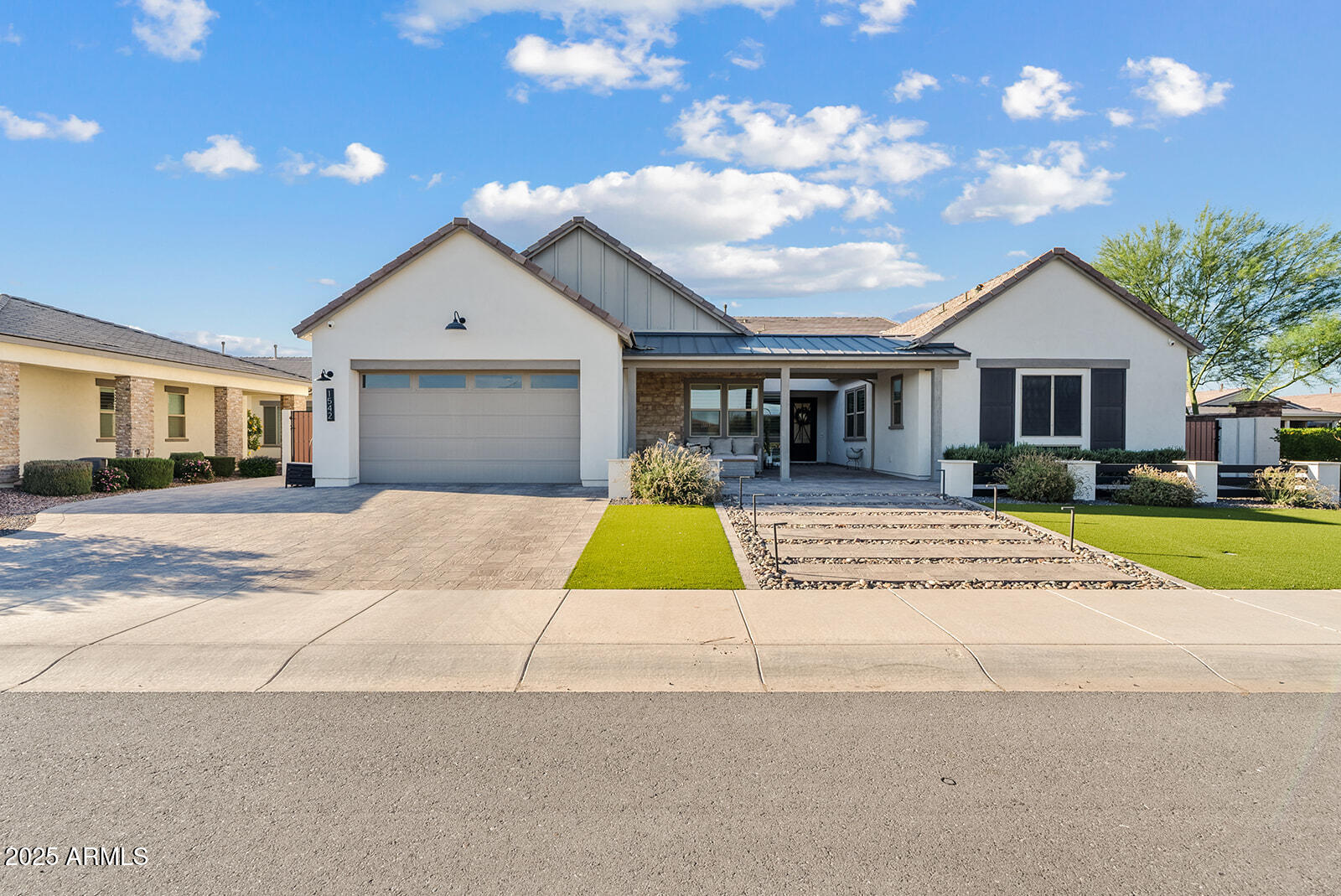 1542 East Blue Ridge Way Gilbert, AZ 85298 - Photo 2 of 51 Exterior - Front