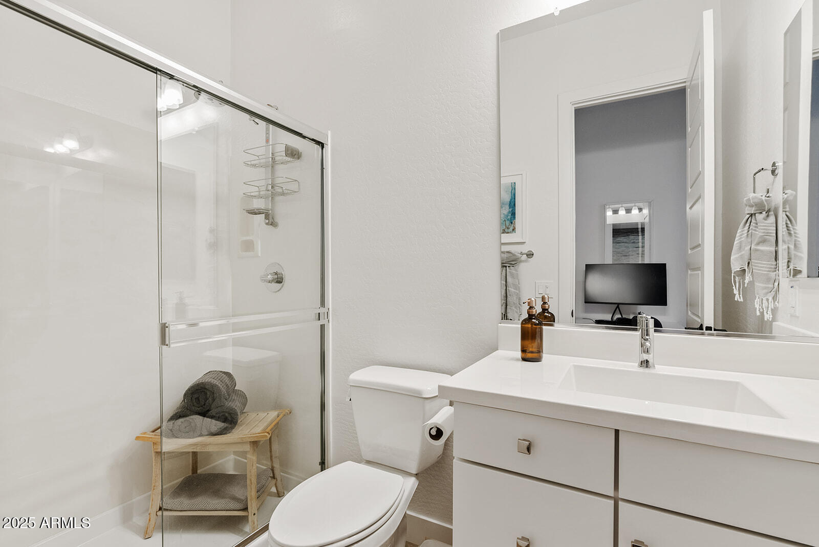 1542 East Blue Ridge Way Gilbert, AZ 85298 - Photo 37 of 51 En Suite Bathroom