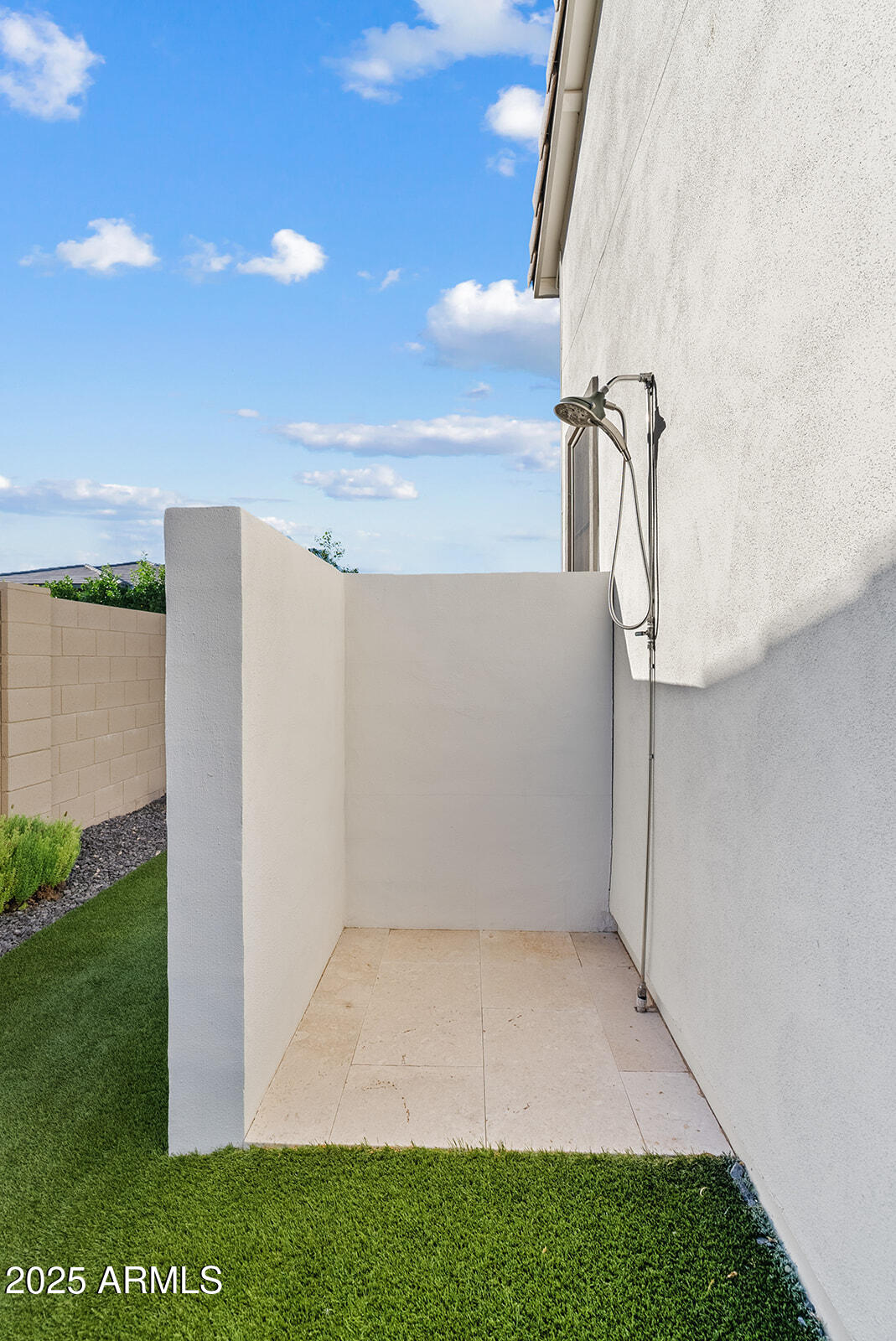 1542 East Blue Ridge Way Gilbert, AZ 85298 - Photo 49 of 51 Outdoor Shower, Sideyard