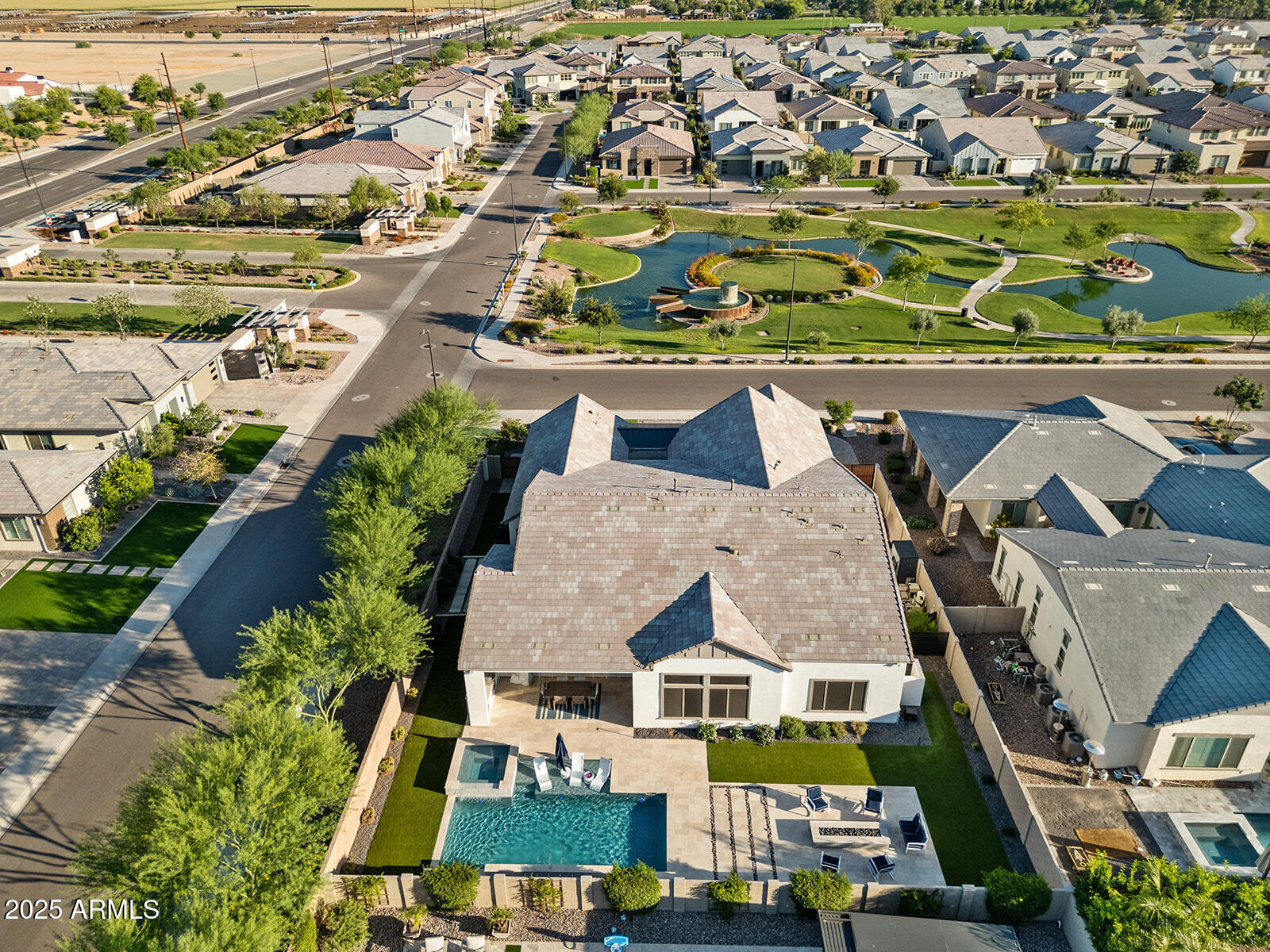 1542 East Blue Ridge Way Gilbert, AZ 85298 - Photo 5 of 51 Aerial View South