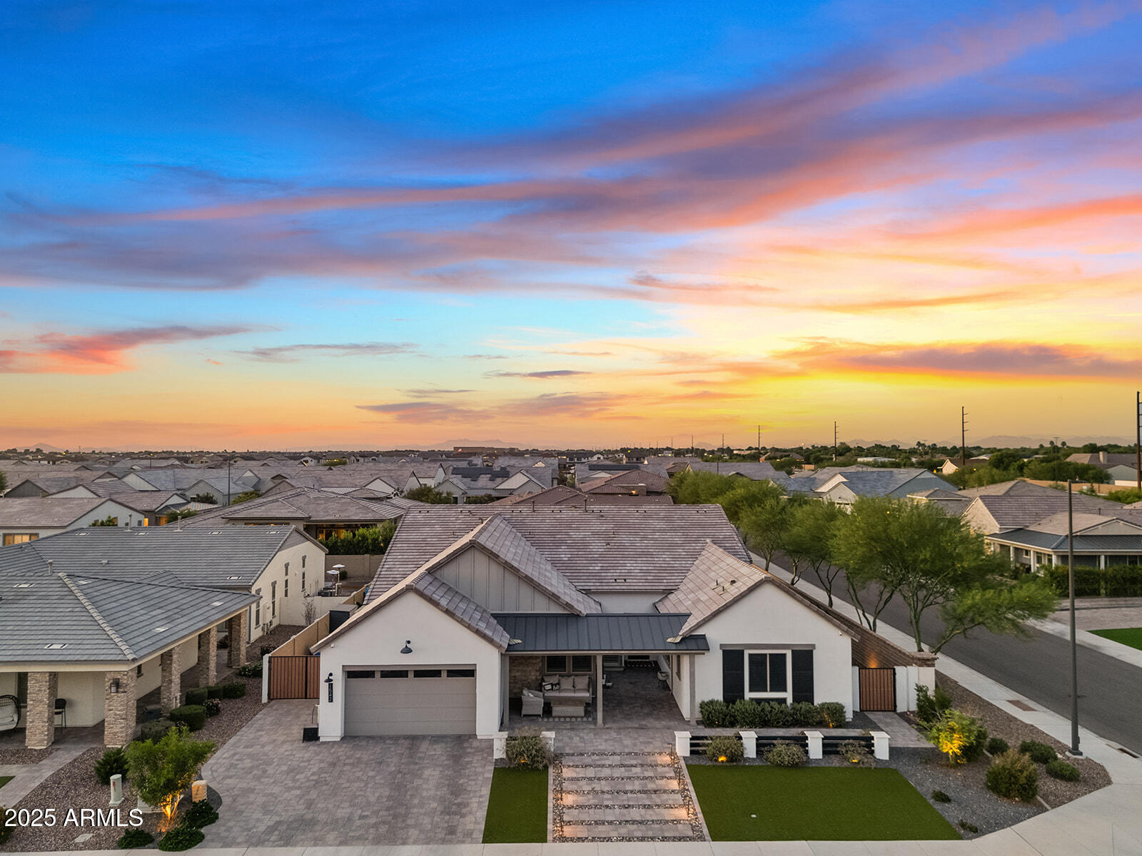 1542 East Blue Ridge Way Gilbert, AZ 85298 - Photo 6 of 51 Sunset Exterior
