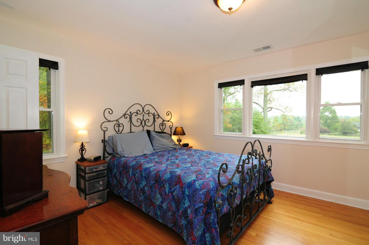 18892 Airmont Road Purcellville, VA 20132 - Photo 15 of 29 Bedroom (Master)