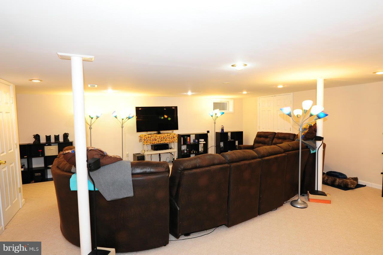 18892 Airmont Road Purcellville, VA 20132 - Photo 17 of 29 Basement