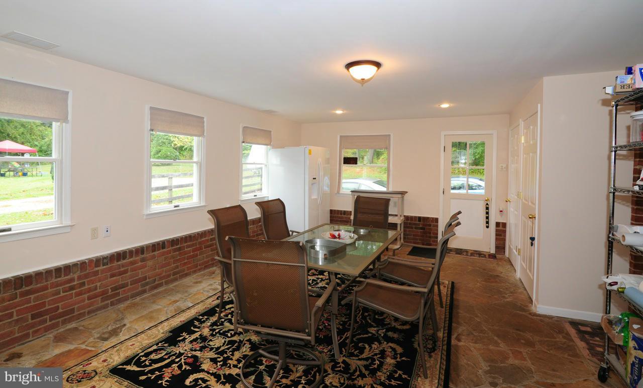 18892 Airmont Road Purcellville, VA 20132 - Photo 21 of 29 Interior (General)