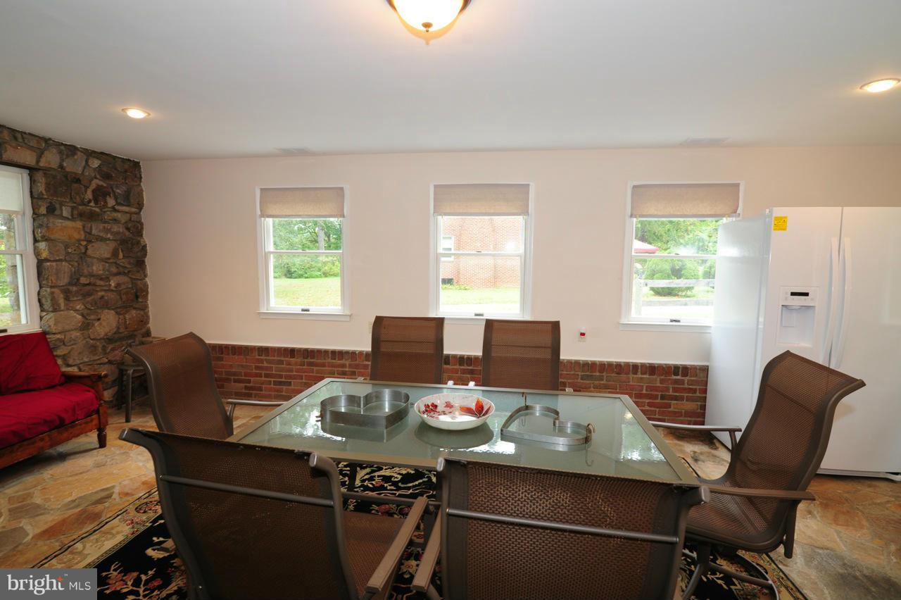 18892 Airmont Road Purcellville, VA 20132 - Photo 22 of 29 Interior (General)