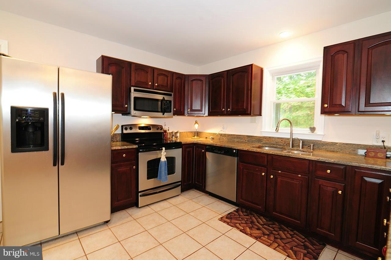 18892 Airmont Road Purcellville, VA 20132 - Photo 9 of 29 Kitchen