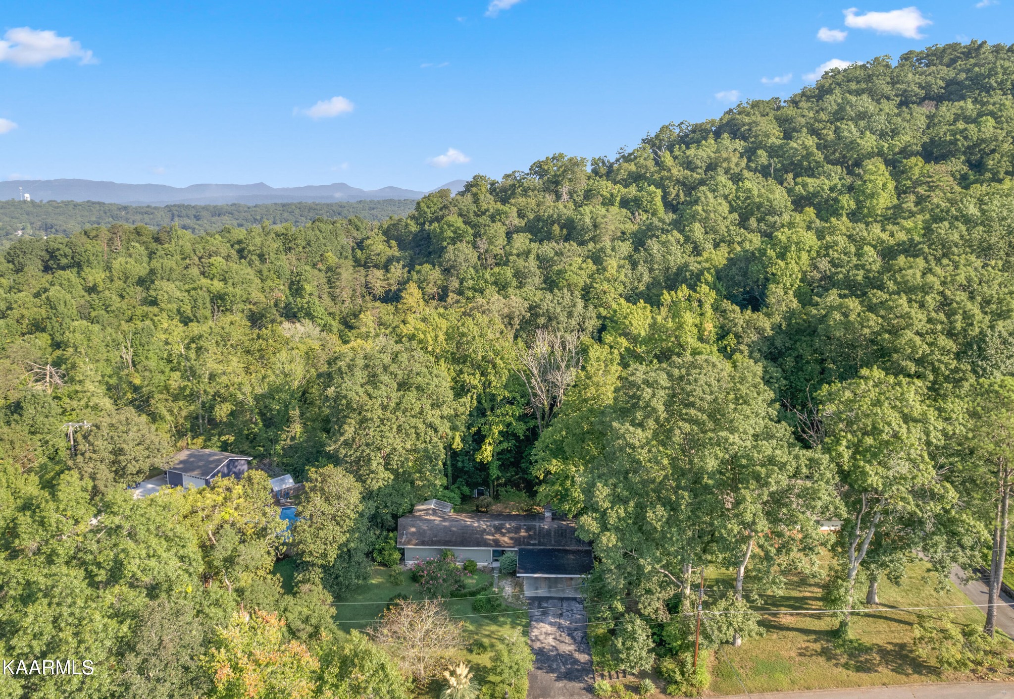 116 Canterbury Road Oak Ridge, TN 37830 - Photo 3 of 39