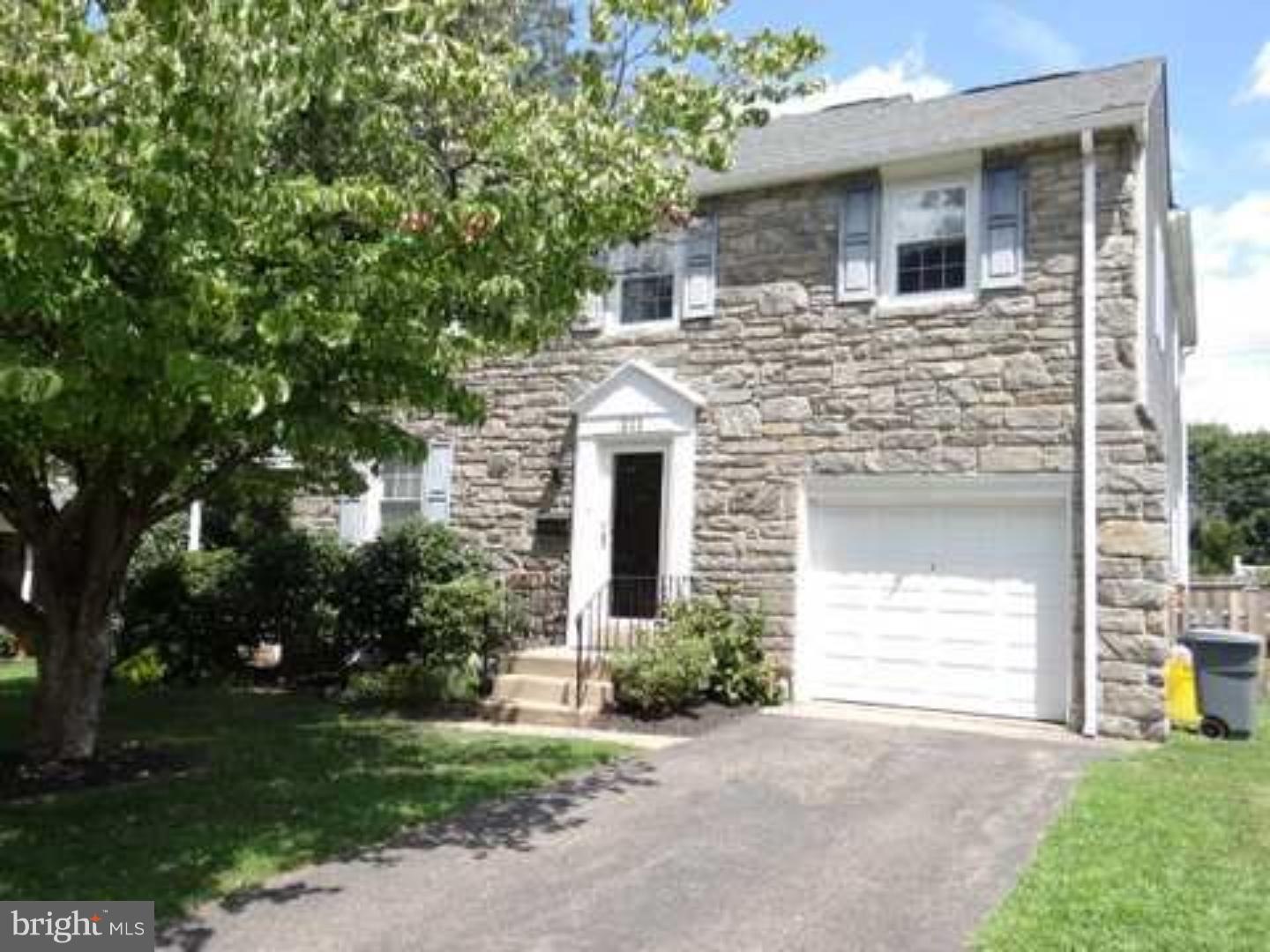 211 Alliston Road Springfield, PA 19064 - Photo 3 of 19 Exterior