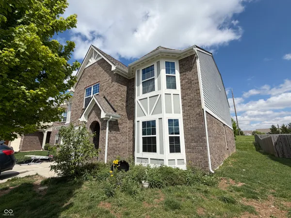 $325,000 | 1727 Dogwood Lake Way, Indianapolis, IN 46239