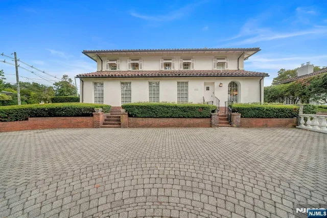 $2,180,000 | 600 Doremus Avenue, Glen Rock, NJ 07452