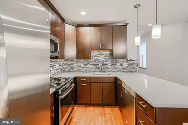 $2,795 | 250 South Washington Street, Baltimore, MD 21231