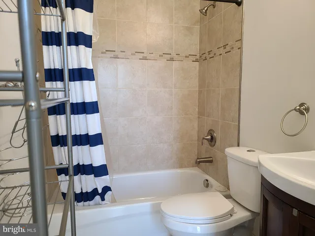 $2,795 | 250 South Washington Street, Baltimore, MD 21231