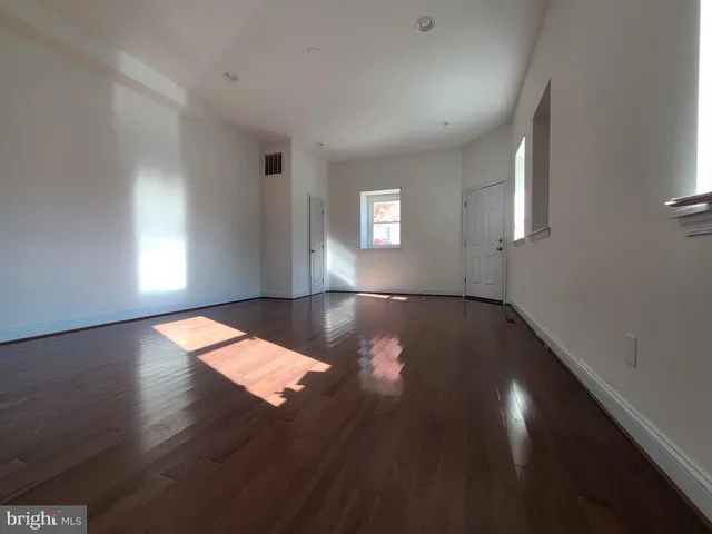 $2,795 | 250 South Washington Street, Baltimore, MD 21231