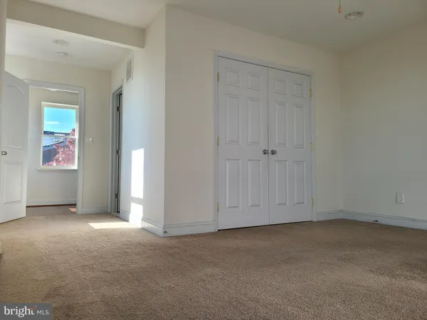 $2,795 | 250 South Washington Street, Baltimore, MD 21231